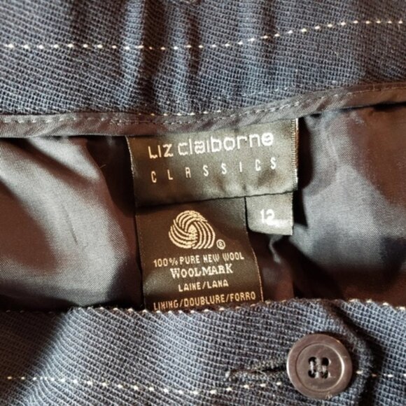 Unworn - Liz Claiborne Collection Navy and White Pinstripe Pants - Size 12 - Picture 4 of 4
